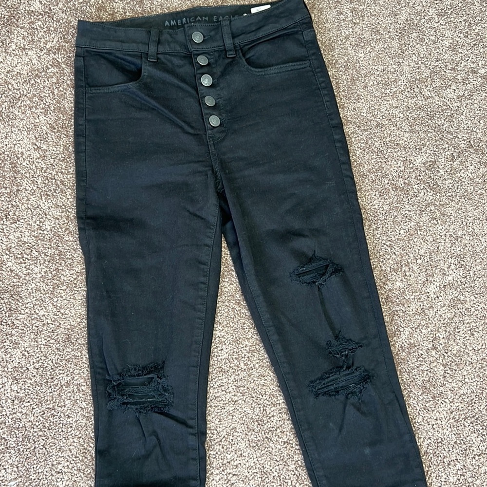 AMERICAN EAGLE Black Distressed Super High Rise Jeggins